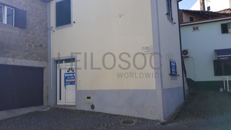 Moradia V3 · Fundão