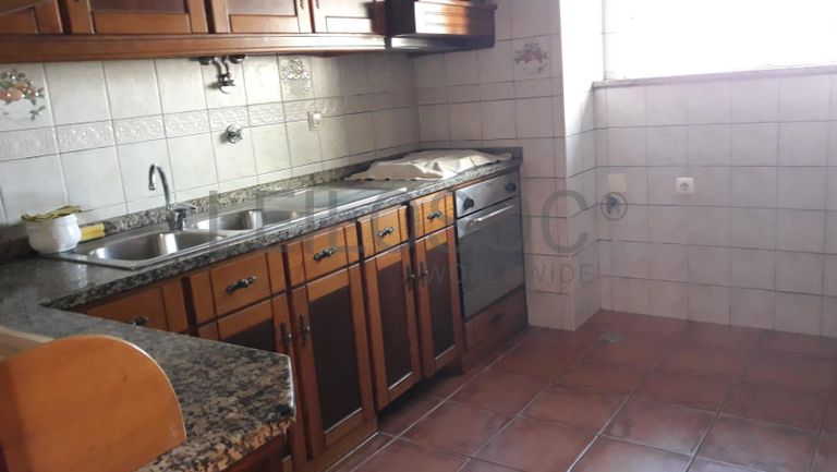 Moradia V3 · Fundão