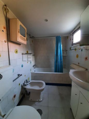 Edifício 3 Pisos · Campanhã, Porto