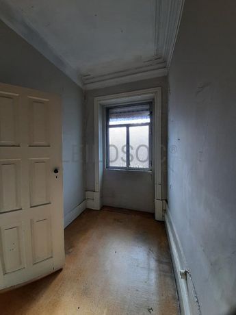 Edifício 3 Pisos · Campanhã, Porto