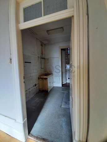 Edifício 3 Pisos · Campanhã, Porto