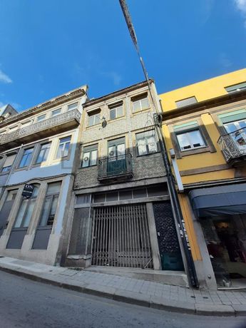 Edifício 3 Pisos · Campanhã, Porto
