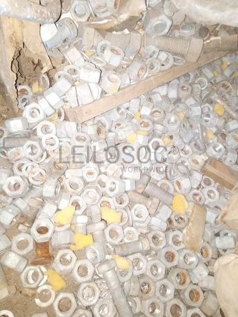 Mobiliário de escritório + Diversos + Diversos + Diversos + Material Informático + Rolos de Arame + Diversos + Diversos + Para Choques + Contentor de 40P ·