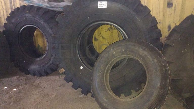 Pneus + Pneus + Jantes + Pneus + Pneus + Diversos + Diversos · 