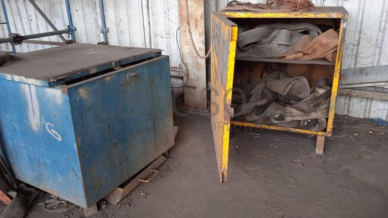 CAIXAS METÁLICAS ·