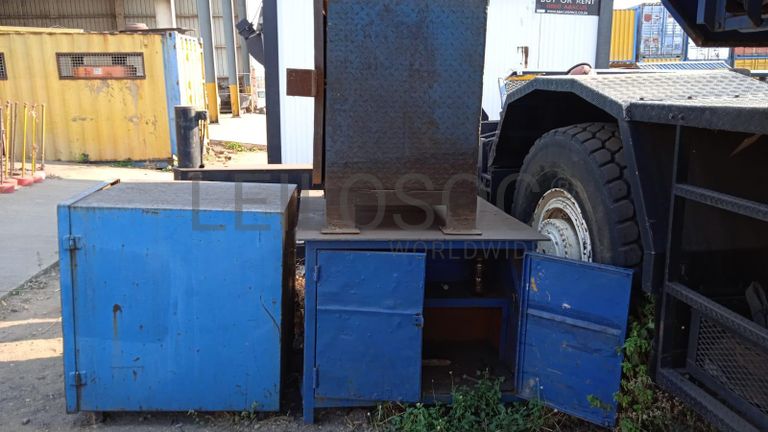 CAIXAS METÁLICAS ·