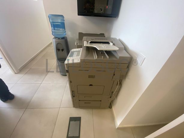 Equipamentos eletrónicos ·