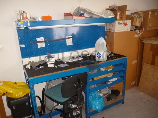 Carro para ferramentas + Equipamento Diverso