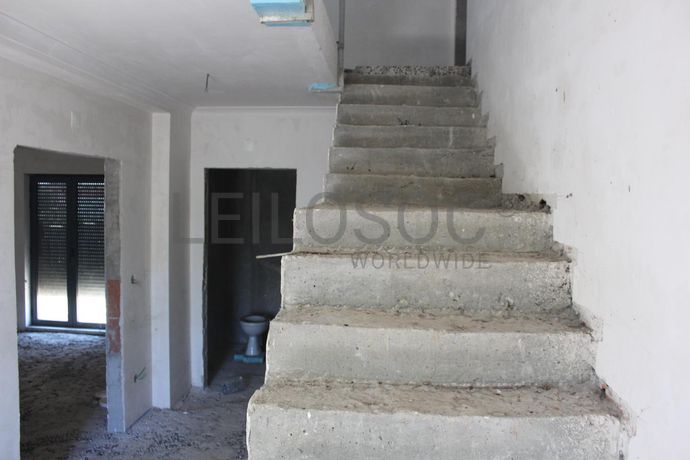 Lote para Construção c/ Benfeitoria · Portalegre