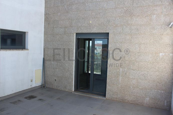 Lote para Construção c/ Benfeitoria · Portalegre