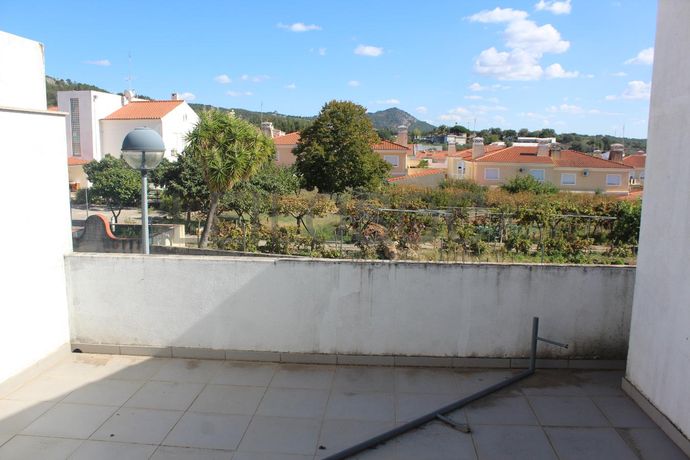 Lote para Construção c/ Benfeitoria · Portalegre