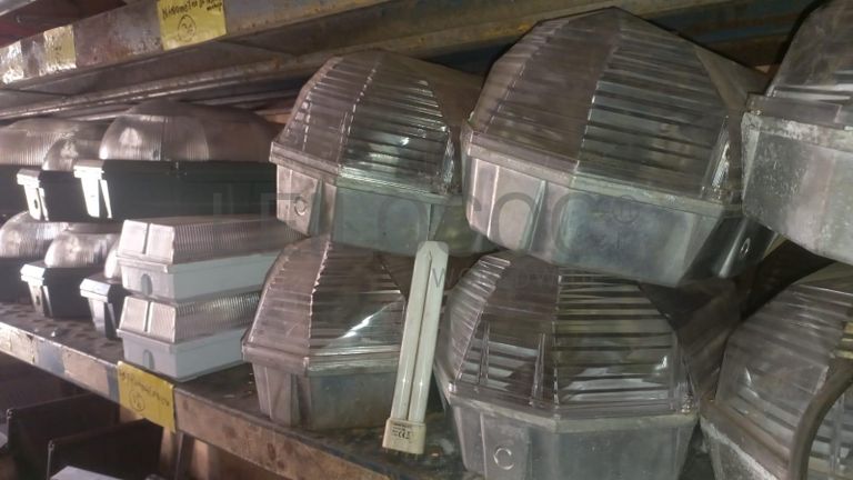 Diversos + Diversos + Diversos + Diversos + Diversos + Diversos + Diversos + Contentor de 40P ·