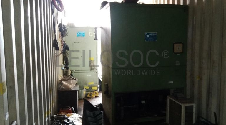 Bebedouro industrial, ·