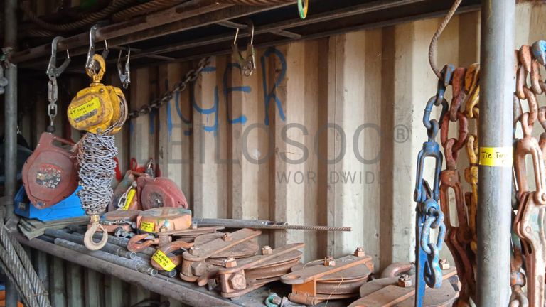 Diversos + Diversos + Manilhas + Diversos + Diversos + Diversos + Diversos + Diversos + Diversos + Diversos + Diversos + Diversos + Chain Block + Diversos + Diversos + Diversos + Diversos + Diversos + Diversos + Diversos + Contentor de 40P ·