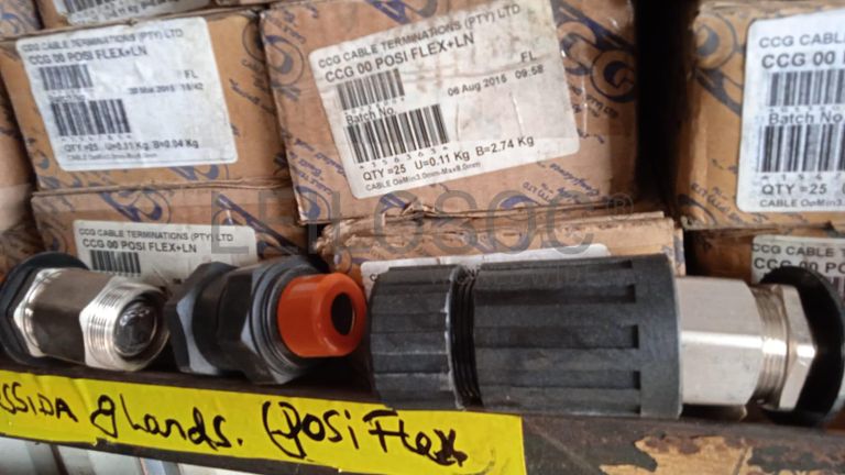 Diversos + Diversos + Caixas de Ferramentas + Diversos + Diversos + Diversos + Diversos + Diversos + Diversos + Diversos + Lâmpadas de longo alcance. + Anilhas + Diversos + Heat Shrinks + Diversos + Discos de Corte + Motores + Porcas + Diversos + Braçadeiras + Diversos + Chapas 1,5m + Contentor de 40P ·