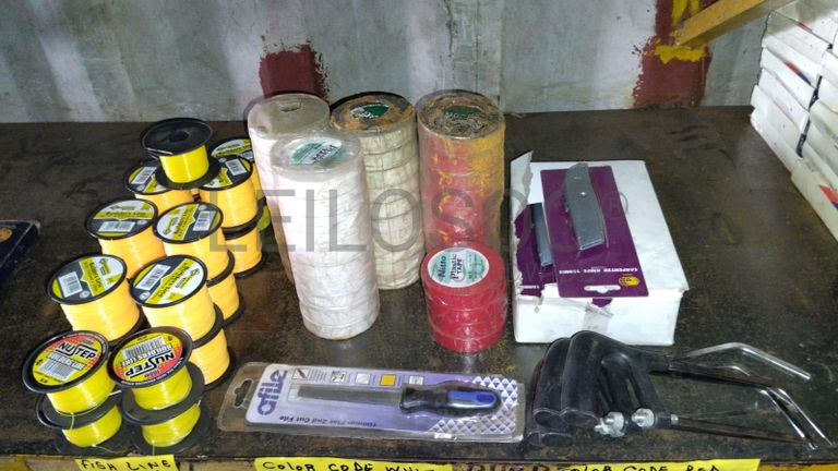 Diversos + Diversos + Grampos + Diversos + Diversos + Diversos + Electrodos + Diversos + Diversos + Diversos + Diversos + Diversos + Fitas + Diversos + Diversos + Máquinas Rebarbadora + Diversos + Pregos 50×2.50mm + Diversos + Cintas + Cintas + Cintas + Cintas + Cintas + Mangueiras para maçarico + Cintos de Segurança + Diversos + Diversos + Porcas + Porcas + Diversos + Pregos + Parafusos + Material Hospitalar + Diversos + Cordas + Diversos + Material para Soldadura + Material para Instalacao electrica + Diversos + Spray Q20 + Braçadeiras + Rolos de rede + Cerca de Segurança + Cabo flexível + Abaraçadeiras + Materia para soldadura + Abraçadeiras + Diversos + Bombas de água + Diversos + Compressor + Contentor de 40P ·