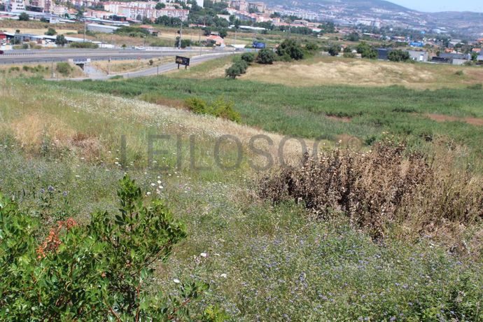Terreno c/ 5,6 ha · Loures
