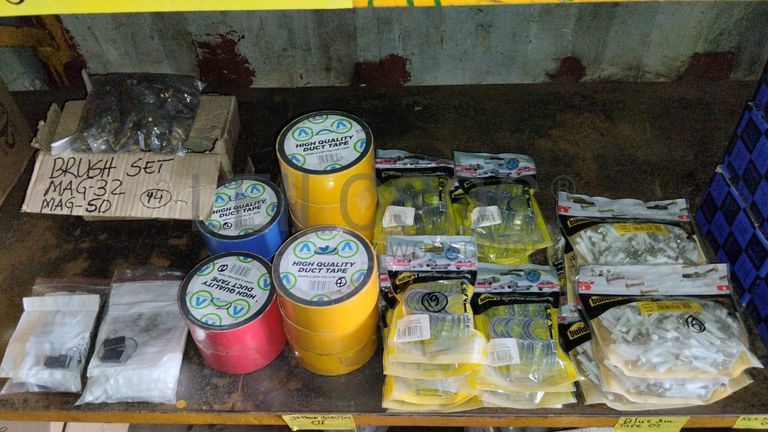 Diversos + Diversos + Grampos + Diversos + Diversos + Diversos + Electrodos + Diversos + Diversos + Diversos + Diversos + Diversos + Fitas + Diversos + Diversos + Máquinas Rebarbadora + Diversos + Pregos 50×2.50mm + Diversos + Cintas + Cintas + Cintas + Cintas + Cintas + Mangueiras para maçarico + Cintos de Segurança + Diversos + Diversos + Porcas + Porcas + Diversos + Pregos + Parafusos + Material Hospitalar + Diversos + Cordas + Diversos + Material para Soldadura + Material para Instalacao electrica + Diversos + Spray Q20 + Braçadeiras + Rolos de rede + Cerca de Segurança + Cabo flexível + Abaraçadeiras + Materia para soldadura + Abraçadeiras + Diversos + Bombas de água + Diversos + Compressor + Contentor de 40P ·