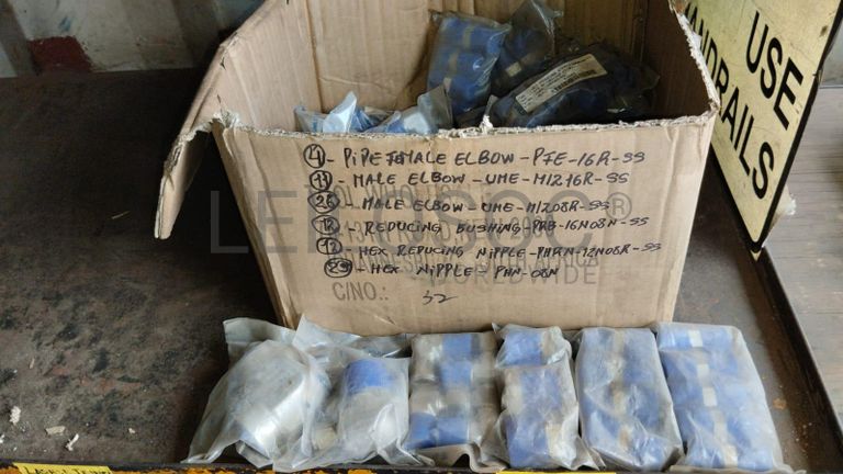 Diversos + Diversos + Grampos + Diversos + Diversos + Diversos + Electrodos + Diversos + Diversos + Diversos + Diversos + Diversos + Fitas + Diversos + Diversos + Máquinas Rebarbadora + Diversos + Pregos 50×2.50mm + Diversos + Cintas + Cintas + Cintas + Cintas + Cintas + Mangueiras para maçarico + Cintos de Segurança + Diversos + Diversos + Porcas + Porcas + Diversos + Pregos + Parafusos + Material Hospitalar + Diversos + Cordas + Diversos + Material para Soldadura + Material para Instalacao electrica + Diversos + Spray Q20 + Braçadeiras + Rolos de rede + Cerca de Segurança + Cabo flexível + Abaraçadeiras + Materia para soldadura + Abraçadeiras + Diversos + Bombas de água + Diversos + Compressor + Contentor de 40P ·