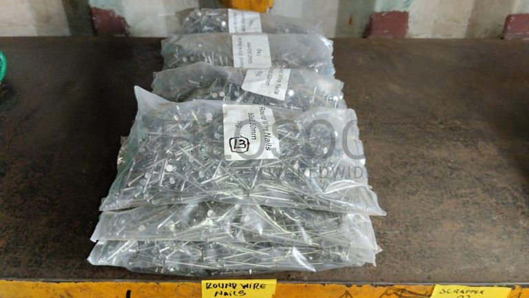 Diversos + Diversos + Grampos + Diversos + Diversos + Diversos + Electrodos + Diversos + Diversos + Diversos + Diversos + Diversos + Fitas + Diversos + Diversos + Máquinas Rebarbadora + Diversos + Pregos 50×2.50mm + Diversos + Cintas + Cintas + Cintas + Cintas + Cintas + Mangueiras para maçarico + Cintos de Segurança + Diversos + Diversos + Porcas + Porcas + Diversos + Pregos + Parafusos + Material Hospitalar + Diversos + Cordas + Diversos + Material para Soldadura + Material para Instalacao electrica + Diversos + Spray Q20 + Braçadeiras + Rolos de rede + Cerca de Segurança + Cabo flexível + Abaraçadeiras + Materia para soldadura + Abraçadeiras + Diversos + Bombas de água + Diversos + Compressor + Contentor de 40P ·