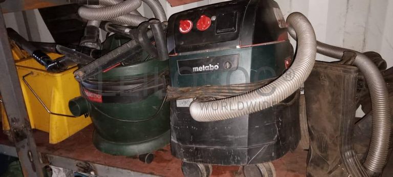 Aspiradores industriais + Diversos + Serra circular + Diversos + Vaporizador GOLDAIR + Diversos + Diversos + Diversos ·