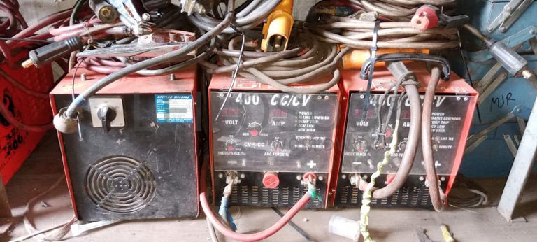 Máquinas de solda ·