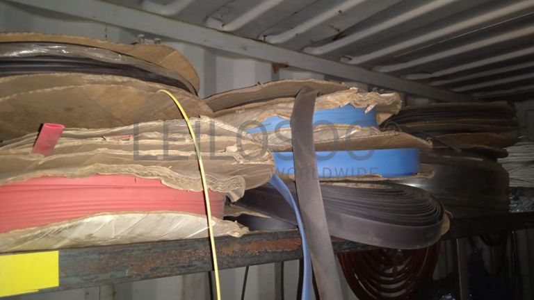 Diversos + Diversos + Caixas de Ferramentas + Diversos + Diversos + Diversos + Diversos + Diversos + Diversos + Diversos + Lâmpadas de longo alcance. + Anilhas + Diversos + Heat Shrinks + Diversos + Discos de Corte + Motores + Porcas + Diversos + Braçadeiras + Diversos + Chapas 1,5m + Contentor de 40P ·