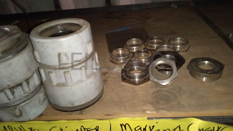 Diversos + Diversos + Caixas de Ferramentas + Diversos + Diversos + Diversos + Diversos + Diversos + Diversos + Diversos + Lâmpadas de longo alcance. + Anilhas + Diversos + Heat Shrinks + Diversos + Discos de Corte + Motores + Porcas + Diversos + Braçadeiras + Diversos + Chapas 1,5m + Contentor de 40P ·