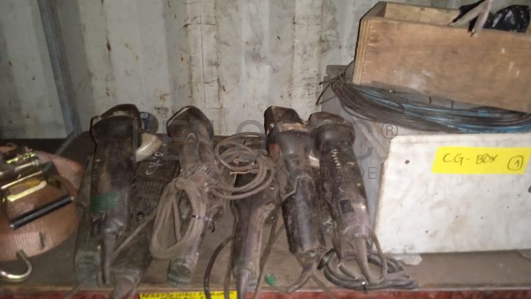 Diversos + Rebarbadeiras + Diversos + Diversos + Rebarbadeiras + Furadeira + Diversos + Braçadeiras + Torque Wreck + Radiadores + Diversos + Diversos + Diversos + Diversos + Diversos + Diversos + Diversos + Diversos + Contentor de 40P ·