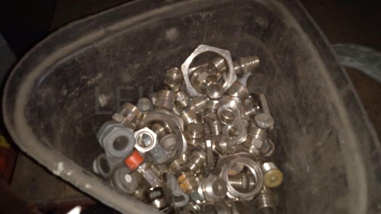 Diversos + Rebarbadeiras + Diversos + Diversos + Rebarbadeiras + Furadeira + Diversos + Braçadeiras + Torque Wreck + Radiadores + Diversos + Diversos + Diversos + Diversos + Diversos + Diversos + Diversos + Diversos + Contentor de 40P ·