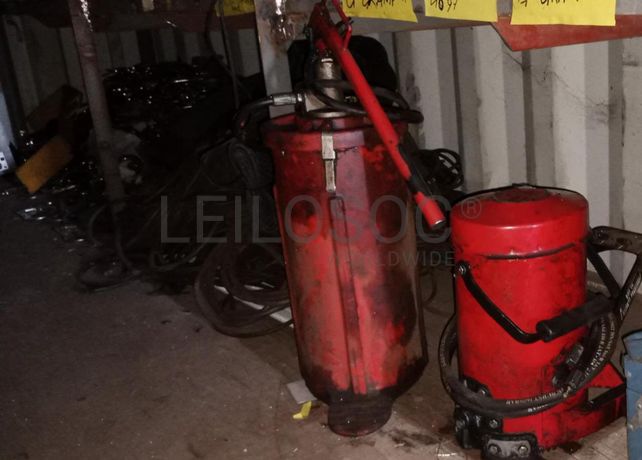 Aspiradores industriais + Diversos + Serra circular + Diversos + Vaporizador GOLDAIR + Diversos + Diversos + Diversos ·