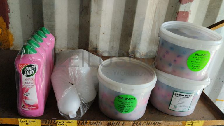 Diversos + Diversos + Grampos + Diversos + Diversos + Diversos + Electrodos + Diversos + Diversos + Diversos + Diversos + Diversos + Fitas + Diversos + Diversos + Máquinas Rebarbadora + Diversos + Pregos 50×2.50mm + Diversos + Cintas + Cintas + Cintas + Cintas + Cintas + Mangueiras para maçarico + Cintos de Segurança + Diversos + Diversos + Porcas + Porcas + Diversos + Pregos + Parafusos + Material Hospitalar + Diversos + Cordas + Diversos + Material para Soldadura + Material para Instalacao electrica + Diversos + Spray Q20 + Braçadeiras + Rolos de rede + Cerca de Segurança + Cabo flexível + Abaraçadeiras + Materia para soldadura + Abraçadeiras + Diversos + Bombas de água + Diversos + Compressor + Contentor de 40P ·