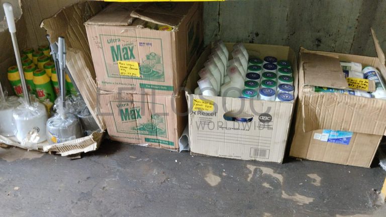 Diversos + Diversos + Grampos + Diversos + Diversos + Diversos + Electrodos + Diversos + Diversos + Diversos + Diversos + Diversos + Fitas + Diversos + Diversos + Máquinas Rebarbadora + Diversos + Pregos 50×2.50mm + Diversos + Cintas + Cintas + Cintas + Cintas + Cintas + Mangueiras para maçarico + Cintos de Segurança + Diversos + Diversos + Porcas + Porcas + Diversos + Pregos + Parafusos + Material Hospitalar + Diversos + Cordas + Diversos + Material para Soldadura + Material para Instalacao electrica + Diversos + Spray Q20 + Braçadeiras + Rolos de rede + Cerca de Segurança + Cabo flexível + Abaraçadeiras + Materia para soldadura + Abraçadeiras + Diversos + Bombas de água + Diversos + Compressor + Contentor de 40P ·