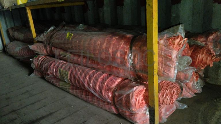 Diversos + Diversos + Grampos + Diversos + Diversos + Diversos + Electrodos + Diversos + Diversos + Diversos + Diversos + Diversos + Fitas + Diversos + Diversos + Máquinas Rebarbadora + Diversos + Pregos 50×2.50mm + Diversos + Cintas + Cintas + Cintas + Cintas + Cintas + Mangueiras para maçarico + Cintos de Segurança + Diversos + Diversos + Porcas + Porcas + Diversos + Pregos + Parafusos + Material Hospitalar + Diversos + Cordas + Diversos + Material para Soldadura + Material para Instalacao electrica + Diversos + Spray Q20 + Braçadeiras + Rolos de rede + Cerca de Segurança + Cabo flexível + Abaraçadeiras + Materia para soldadura + Abraçadeiras + Diversos + Bombas de água + Diversos + Compressor + Contentor de 40P ·