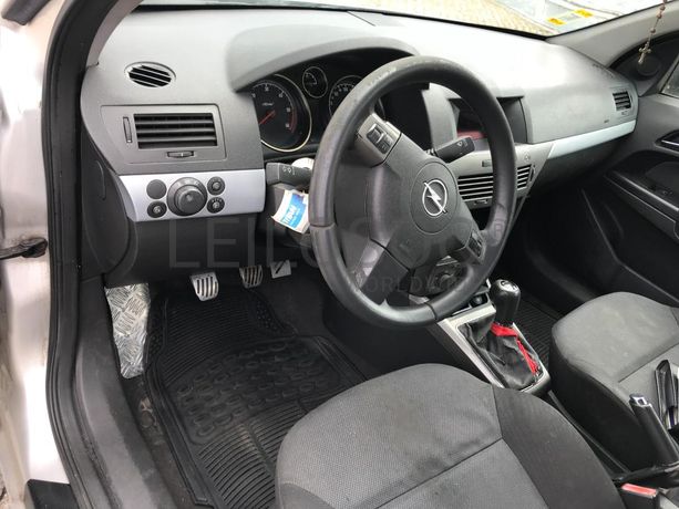 Opel Astra 1.3 CDTI · Ano 2006