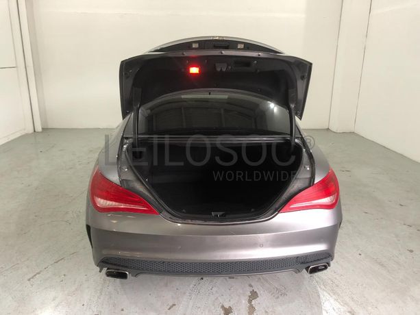 Mercedes-Benz CLA 220 D · Ano 2013
