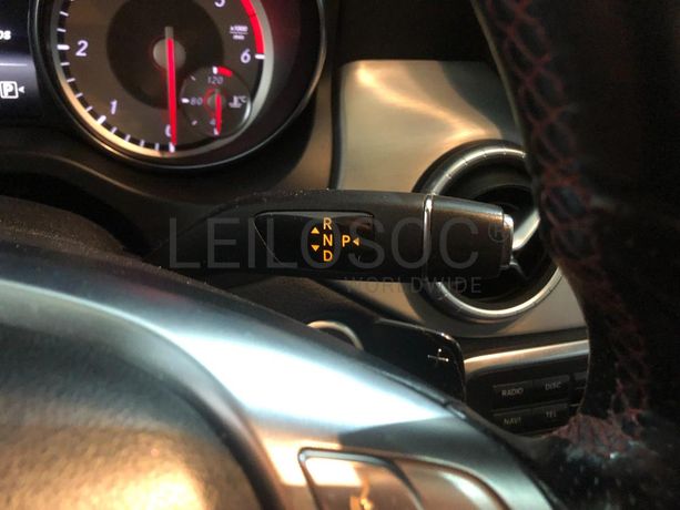 Mercedes-Benz CLA 220 D · Ano 2013