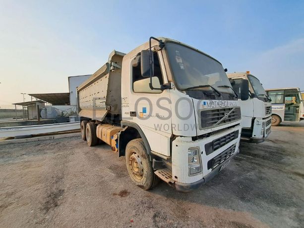 Camião Basculante 26 T (6X4) VOLVO FM 13-400 ·