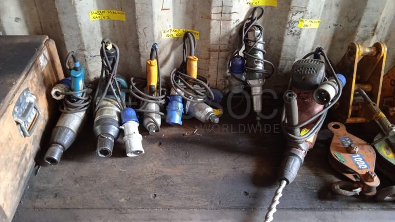 Diversos + Diversos + Diversos + Contentor de 40P ·