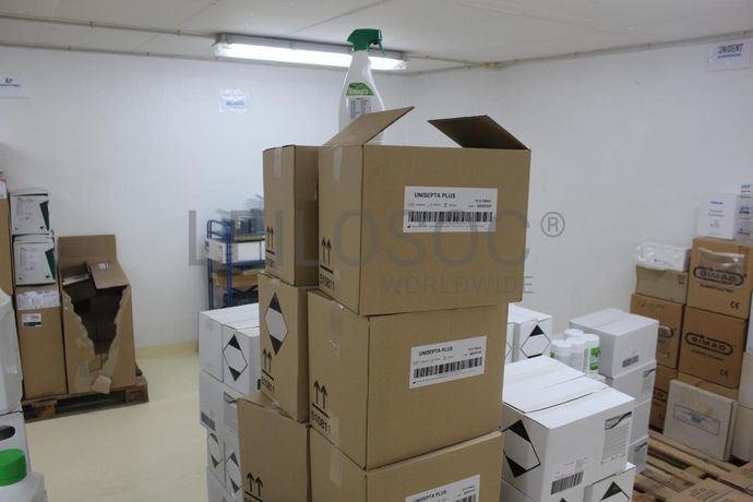 Máscaras Cirúrgicas + Rolos de Algodão + Copos Descartáveis + Desinfetantes