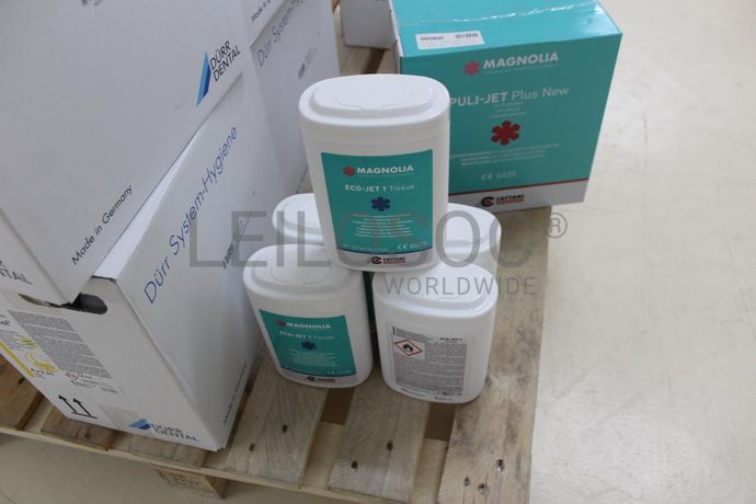 Máscaras Cirúrgicas + Rolos de Algodão + Copos Descartáveis + Desinfetantes