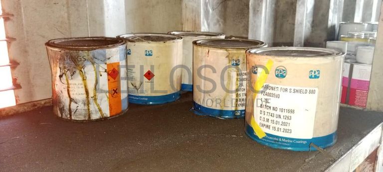 Diversos + Diversos + Rolo de fita + Diversos + Papel higiénico + Diversos + Diversos + Diversos + Diversos + Diversos + Tinta dulux + Diversos + Placas de sinalização + Contentor de 40P ·