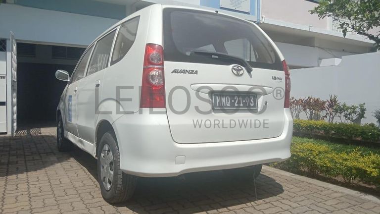 Toyota Avanza ·