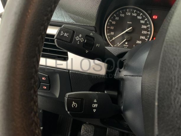 BMW 318D Touring · Ano 2012