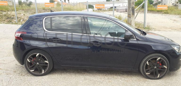 Peugeot 308 1.6 Blue HDI · Ano 2015
