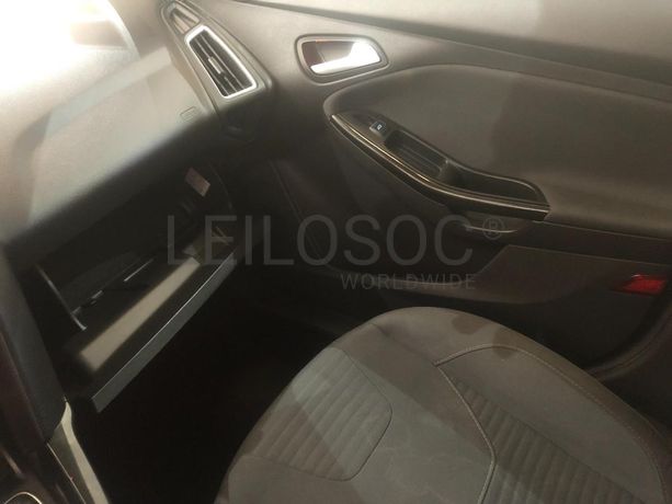 Ford Focus · Ano 2015