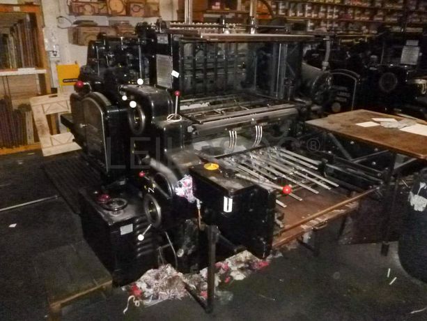 Máquina de corte e vinco