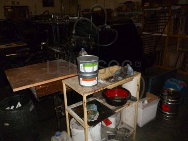 Máquina de corte e vinco