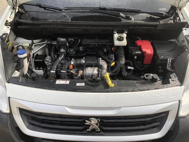 Peugeot Partner · Ano 2016