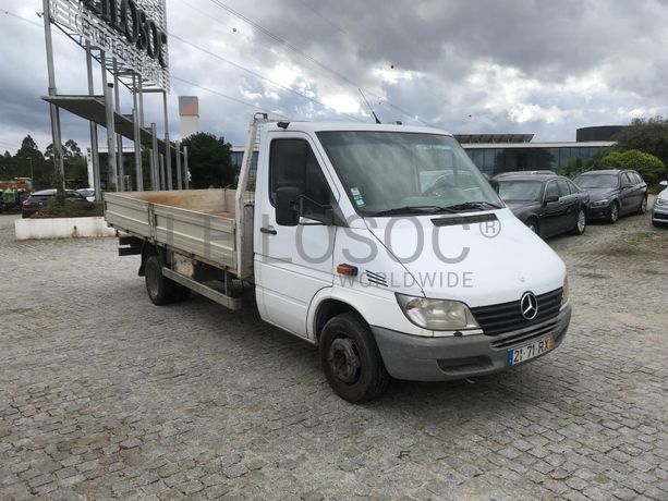 Mercedes-Benz 413CDI · Ano 2001